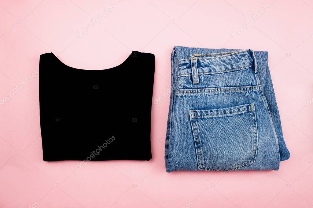 Nahaufnahme eines detailreichen Country-Prints auf einem T-Shirt